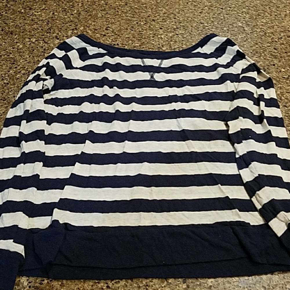 Soft and light navy blue/white So shirt.